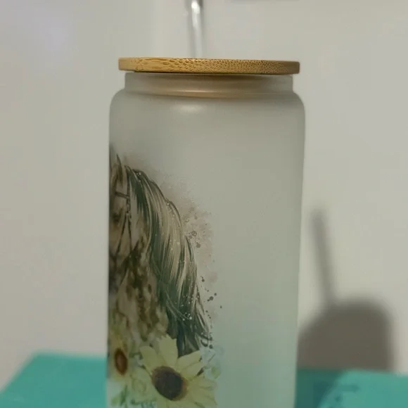 Frosted Glass Tumbler with Horse and sunflower designs glass straw bamboo lid - Picture 2 of 4